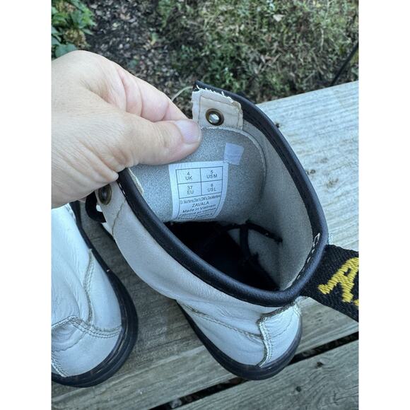 Dr Doc Martens 1460J Combat Boots White Leather Pink Laces Women's Size 5 - Picture 9 of 10